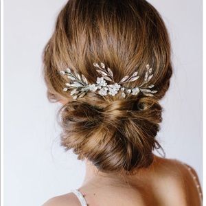 Chloe UNTAMED PETALS